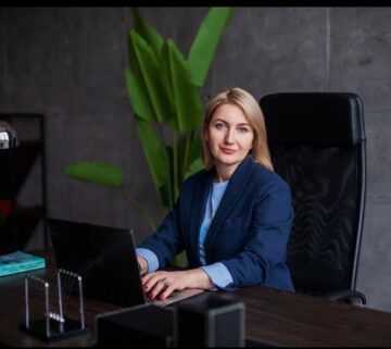 Анна Иванова