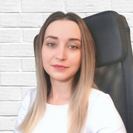 Юлия Азарова